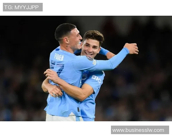 福登在足总杯中大放异彩助曼城晋级展现年轻球员的无限潜力与实力 福登在足总杯中大放异彩助曼城晋级展现年轻球员的无限潜力与实力