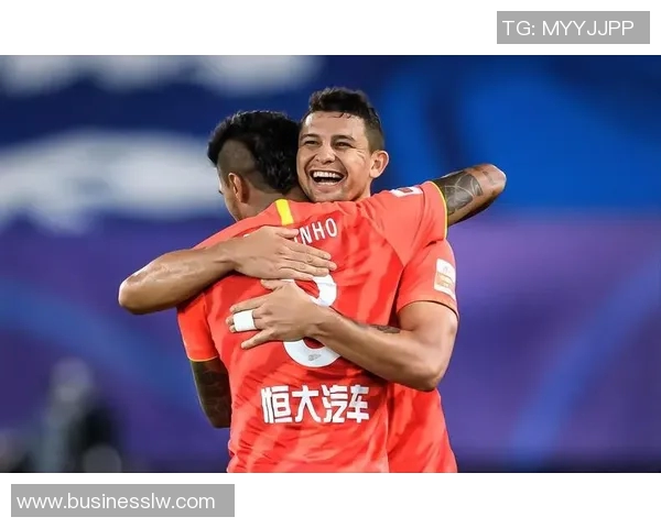 巴里-布朗携手力挽狂澜,带领球队突破困境 巴里-布朗携手力挽狂澜,带领球队突破困境