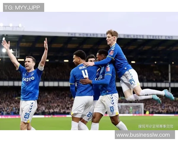 弗莱堡主场战平柏林赫塔，领先优势缩小势头转弱